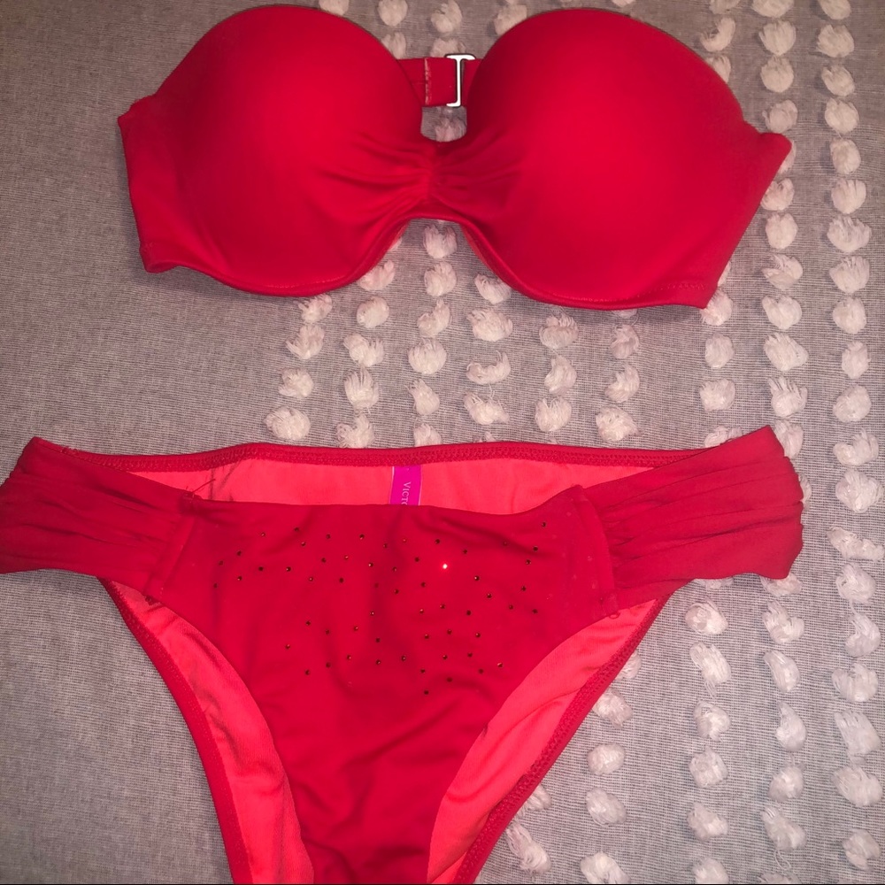 VS Pink bikini set